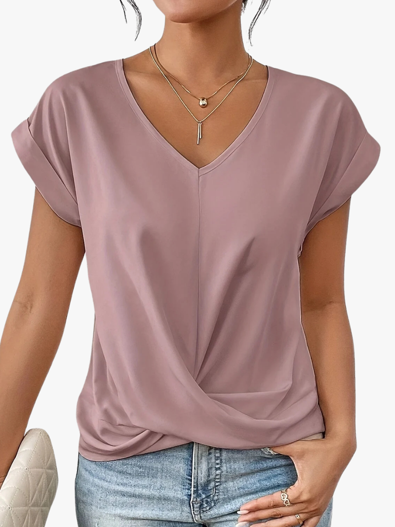 Beaumont | Heart Neck T-Shirt
